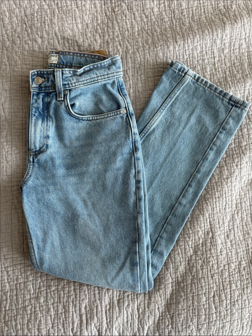 We the Free Xena Slim straight Jeans 27S Like New